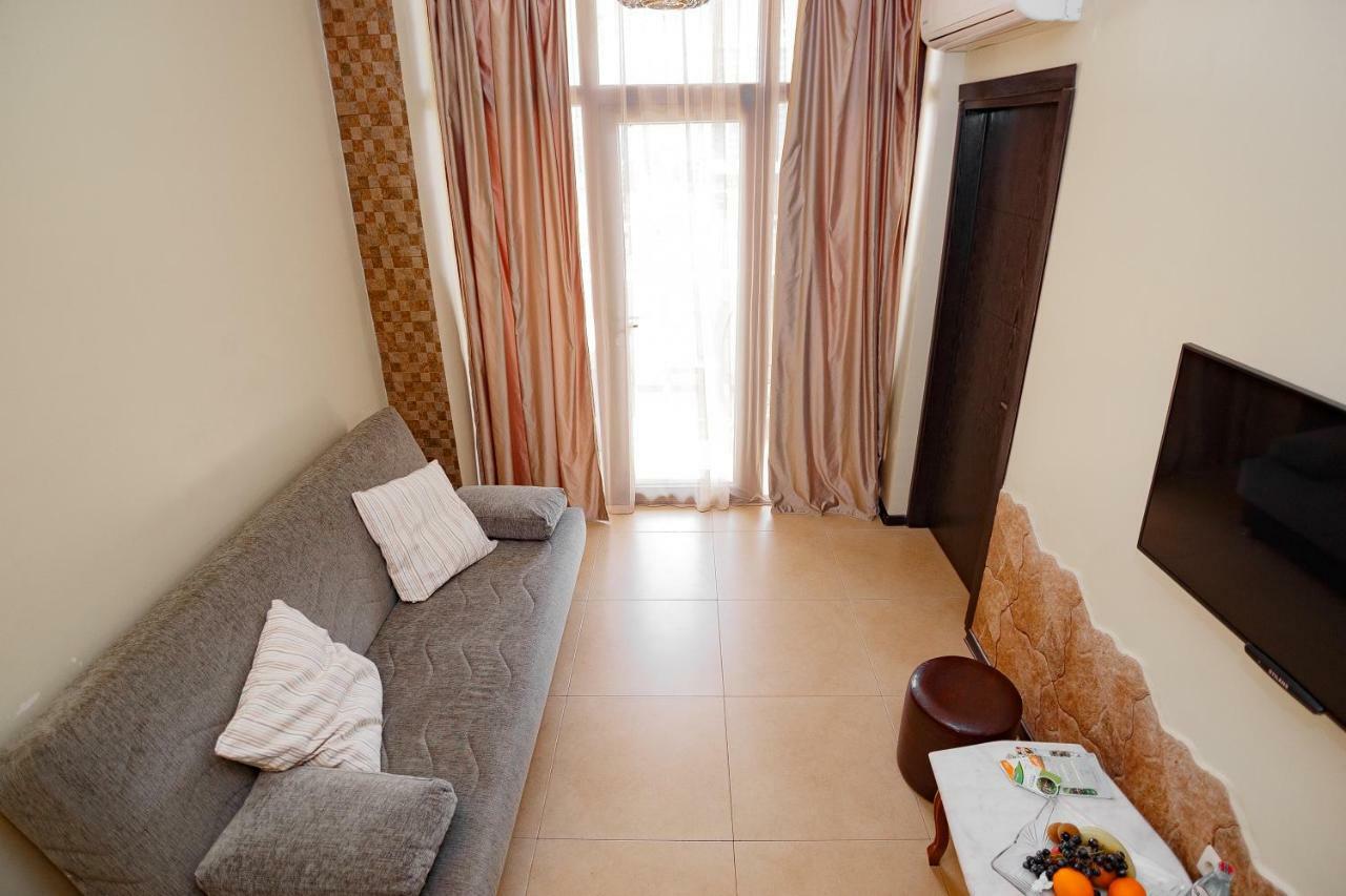 Apartment On Javakhishvili Batum Dış mekan fotoğraf