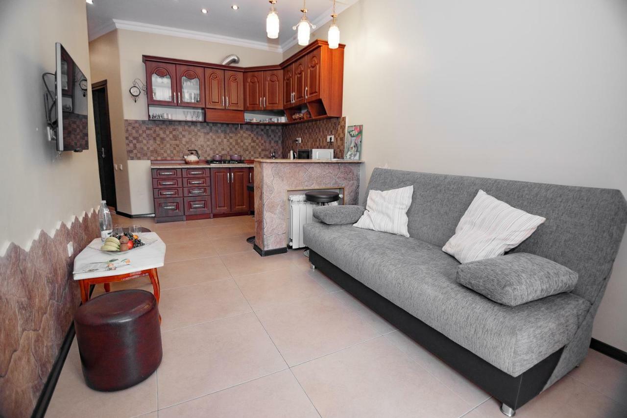 Apartment On Javakhishvili Batum Dış mekan fotoğraf